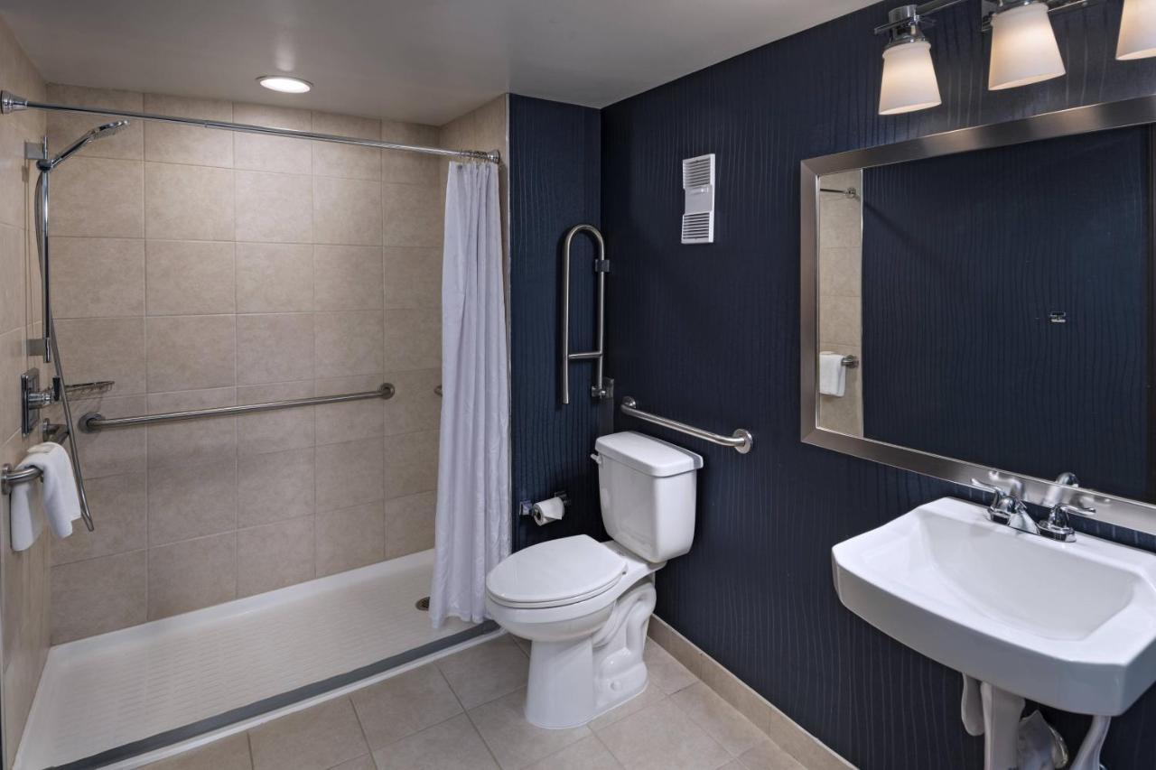 Sheraton Bellevue Hotel Kültér fotó